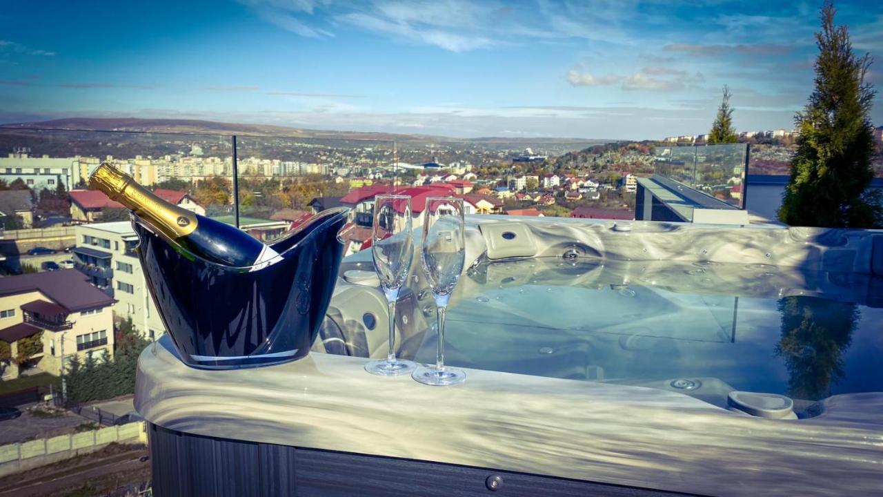 Aparthotel Nox Cluj-Napoca Exterior photo